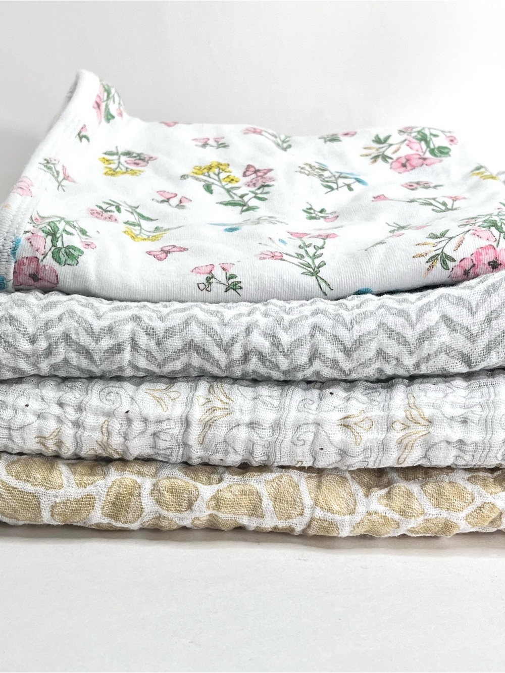 4 Pc Baby Muslin Swaddle Blanket Lot Carter’s Floral Cotton Neutral OS
